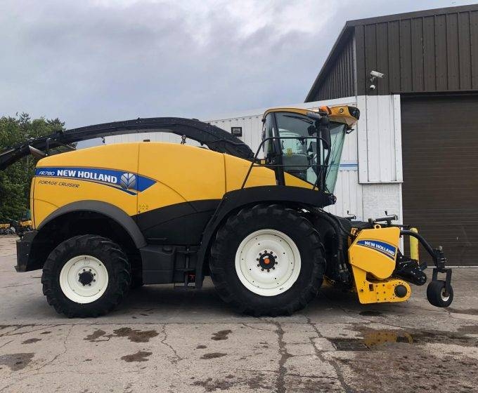 New Holland Fr780