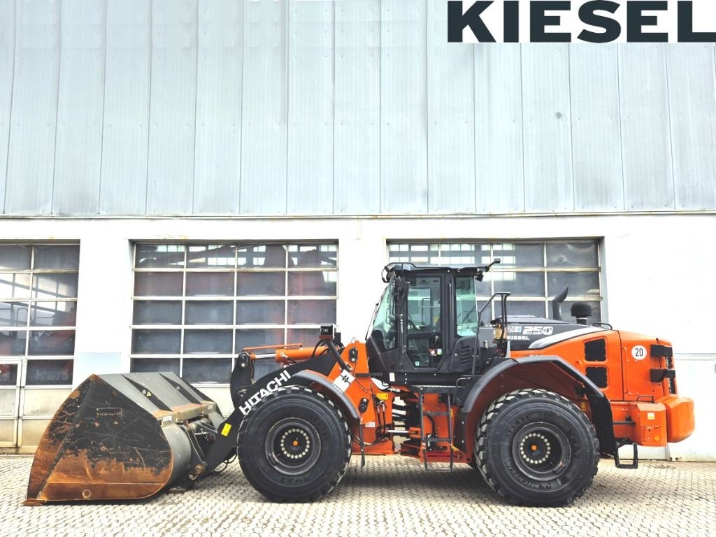 Hitachi ZW 250-7 High Lift