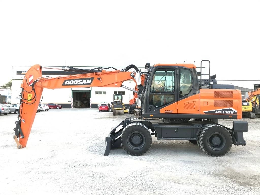 Develon DX 170 W-7