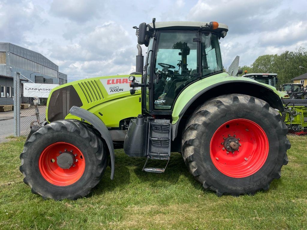 CLAAS Axion 820 Cmatic GPS-förberedd JD