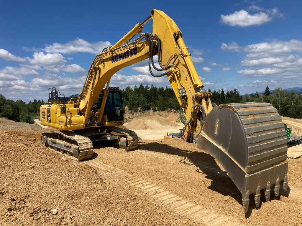 Pelle sur chenilles Komatsu PC 360 NLC-11 — occasion 2022, 1 800 h