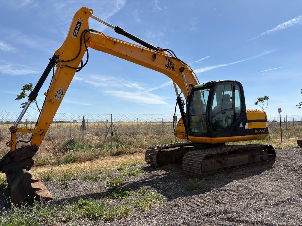 JCB JS 130 LC