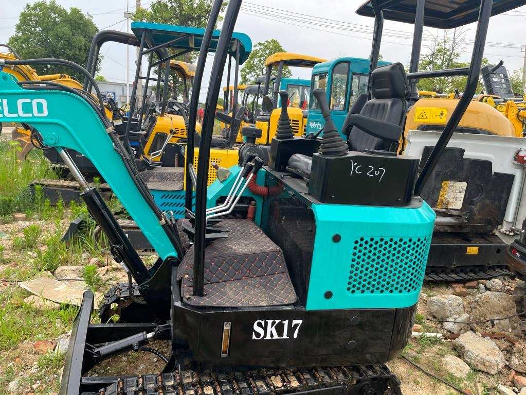 Kobelco SK 17