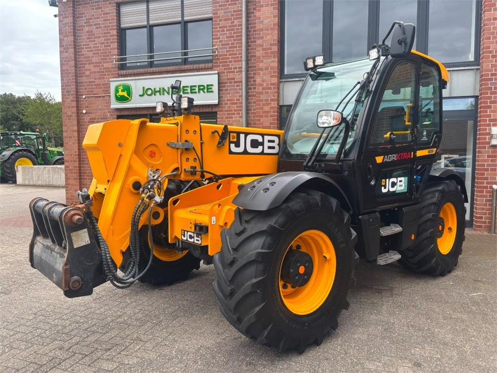 Chariot télescopique JCB 560-80 — occasion 2021, 5 055 h