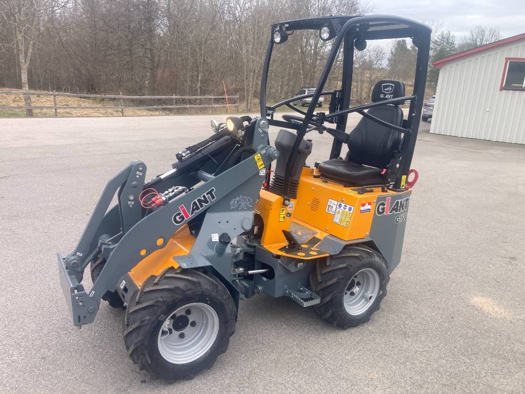 GiANT G 1100