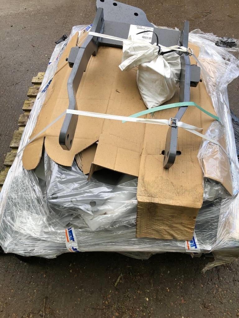 Massey Ferguson LOAADER SUBFRAME KIT