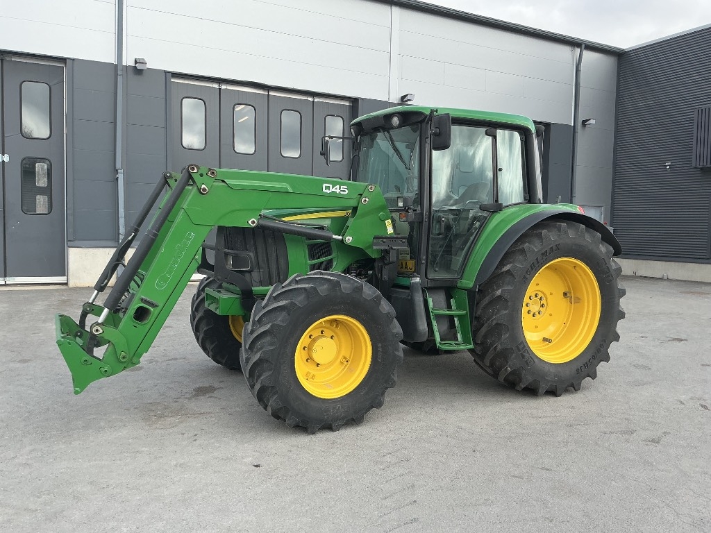 John Deere 6230