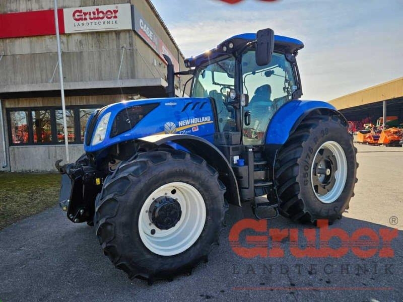 New Holland T7.270 AC — occasion 2017, 3 010 h