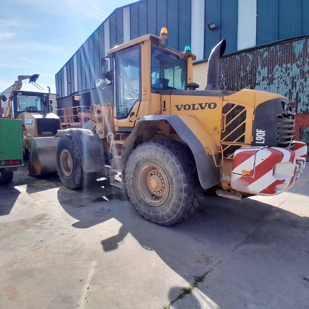 Volvo L 90 F
