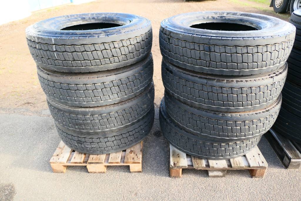 Bridgestone 295/75R22,5