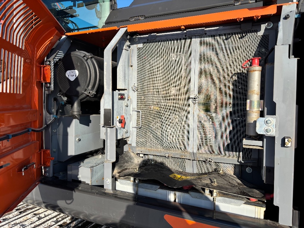 Hitachi ZX 180 LC / Pienet tunnit, Rasvari, Stage V kuva 11