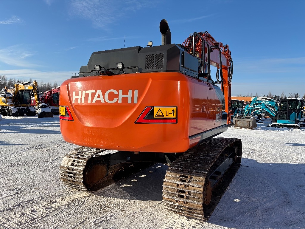 Hitachi ZX 180 LC / Pienet tunnit, Rasvari, Stage V kuva 5