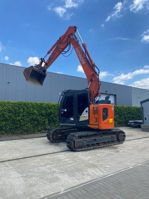 Hitachi ZX 135 US-6