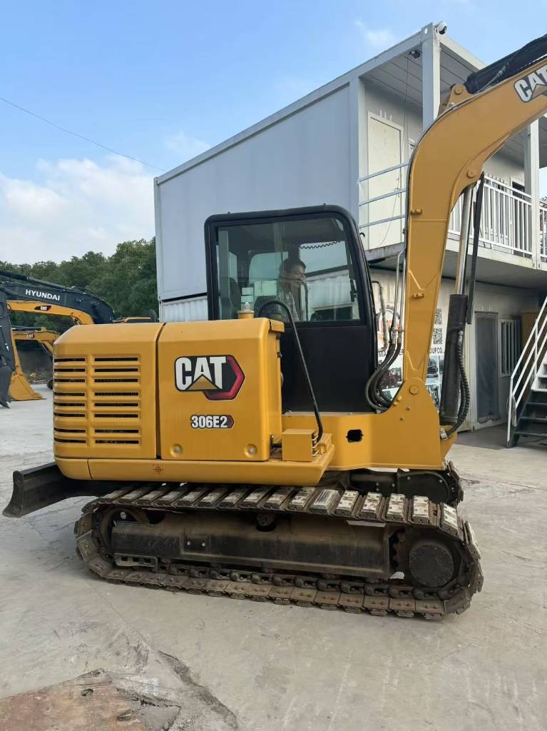 CAT 306E2