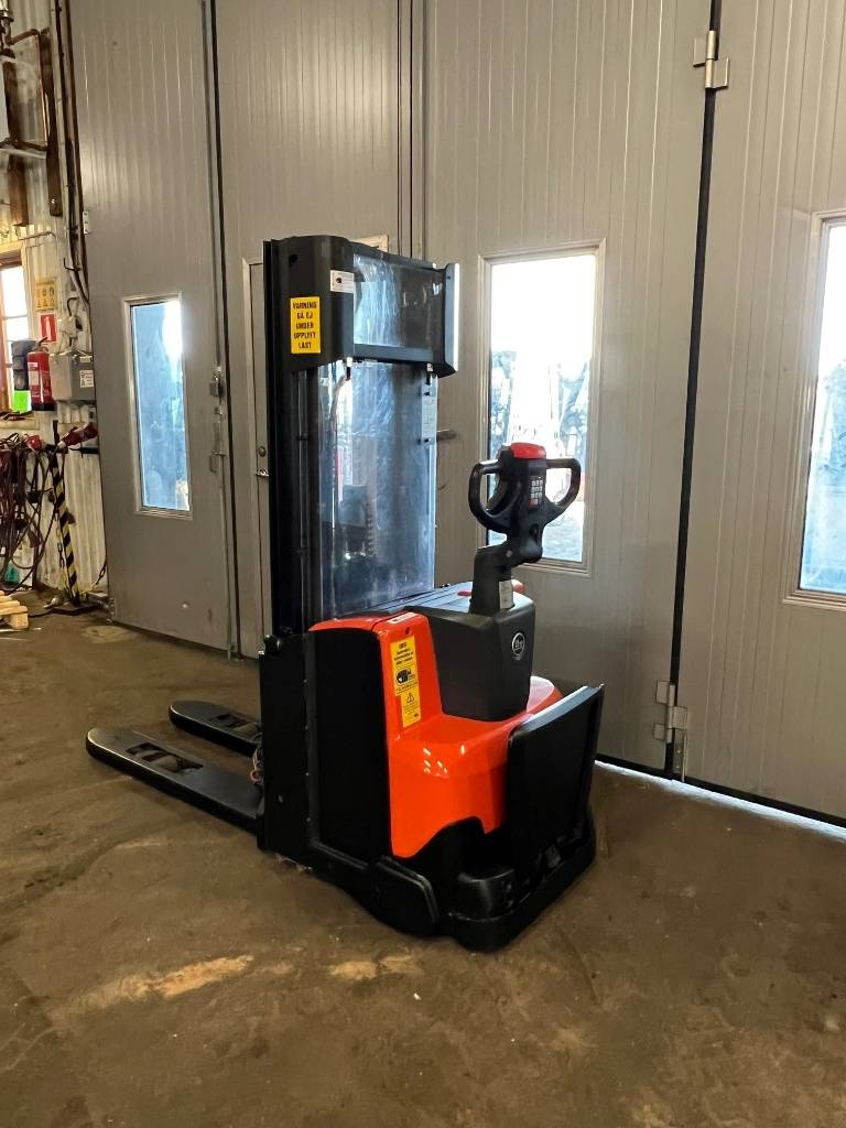 BT truck SWE 120 L