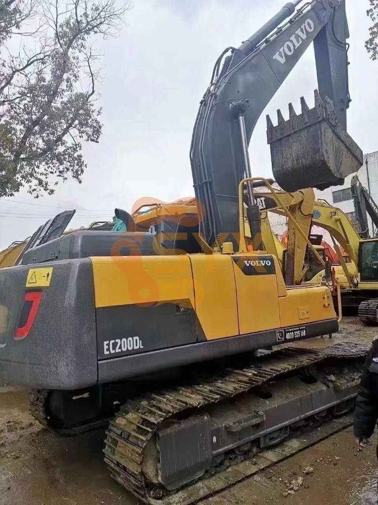 Volvo EC 200 D