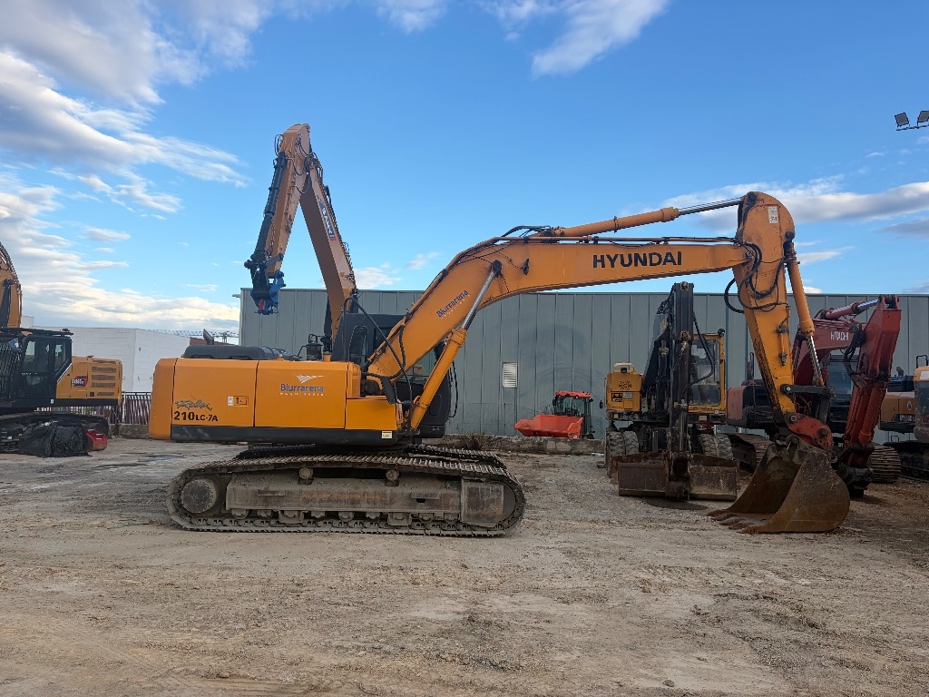 Pelle sur chenilles Hyundai Robex 210 LC-7 A — occasion 2009, 9 630 h