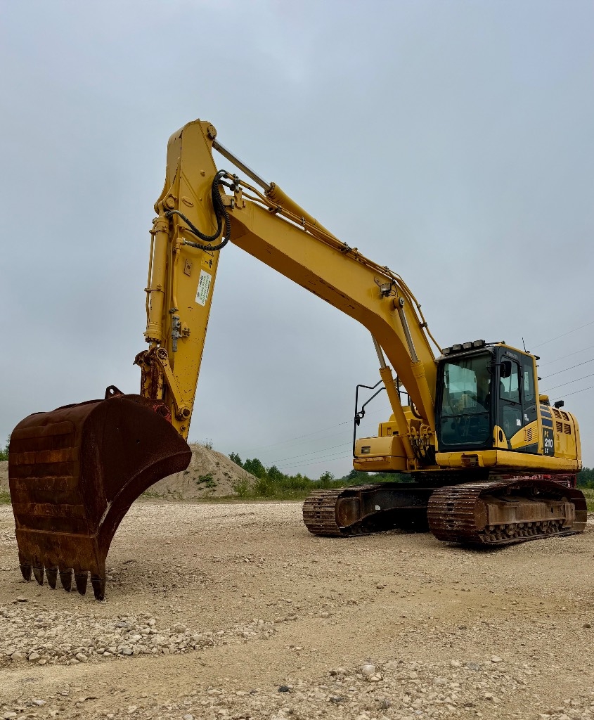 Komatsu PC 210 LC-11