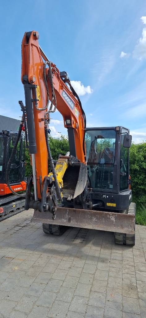 Pelle sur pneus Doosan Kurzheckbagger DX 55R-7 — occasion 2022, 1 100 h