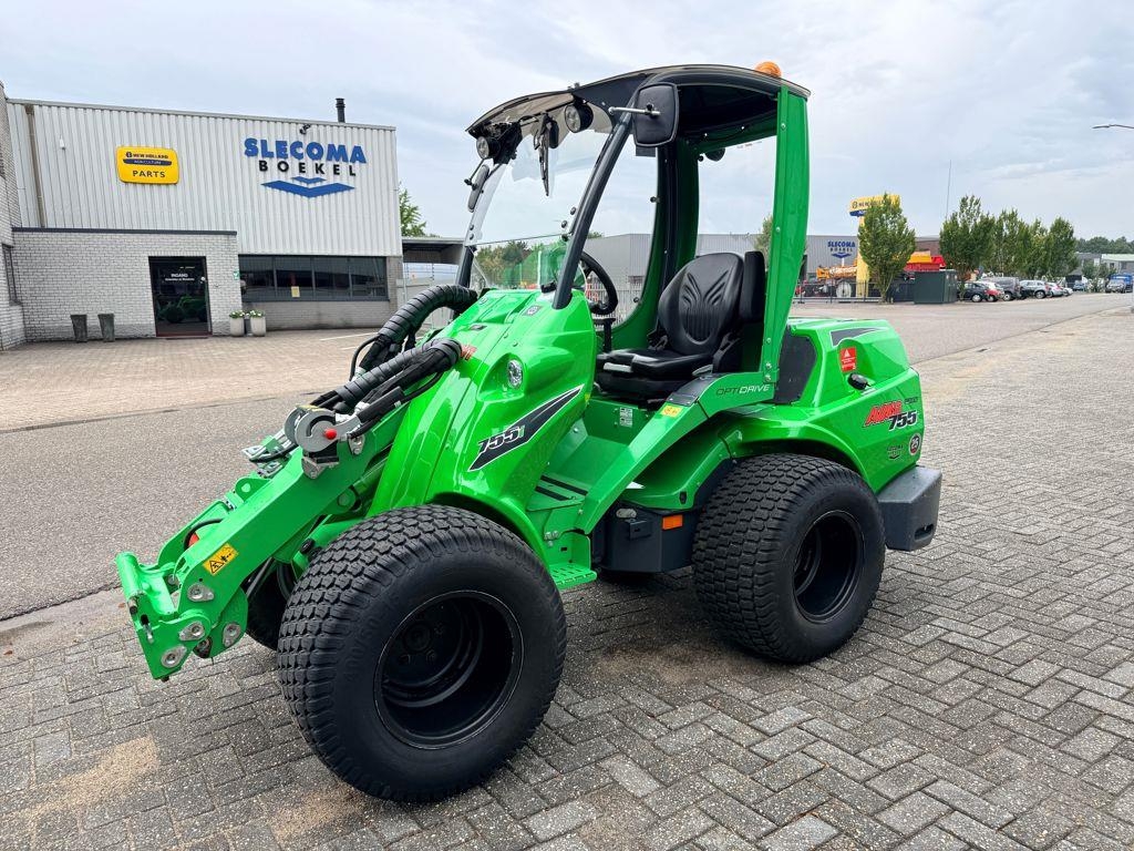 Avant 755i TDS Stage V Shovel