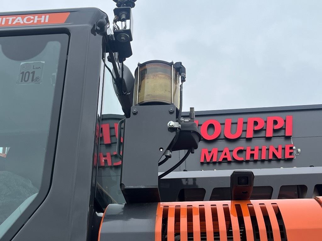Hitachi ZX 135 W-7 / Huippu varusteet, Vuokrakone! kuva 10