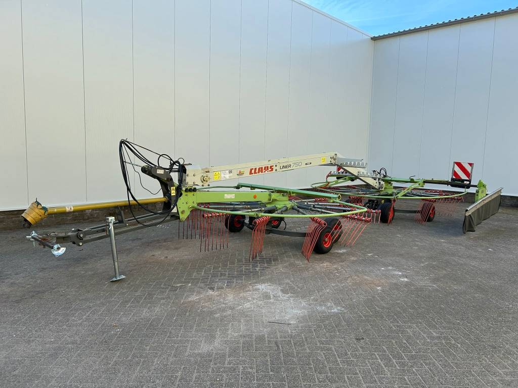 CLAAS Liner 750