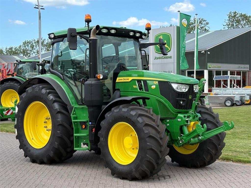 John Deere 6R 150 TRAKTOR