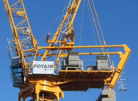 Potain MR 418