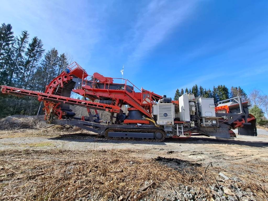 Concasseur mobile Sandvik UH550 E — occasion 2014