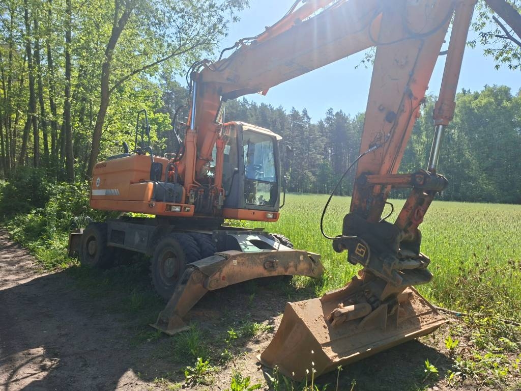 Doosan DX 210 W