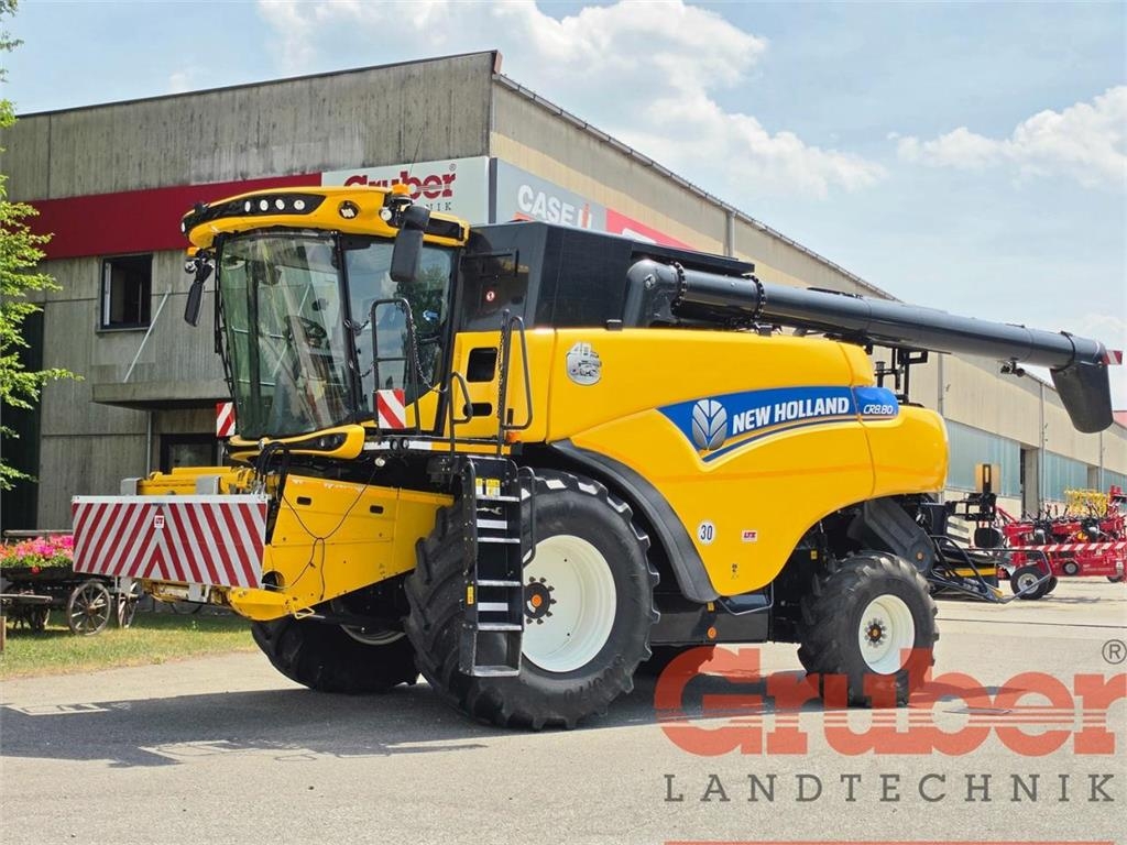 New Holland CR 8.80