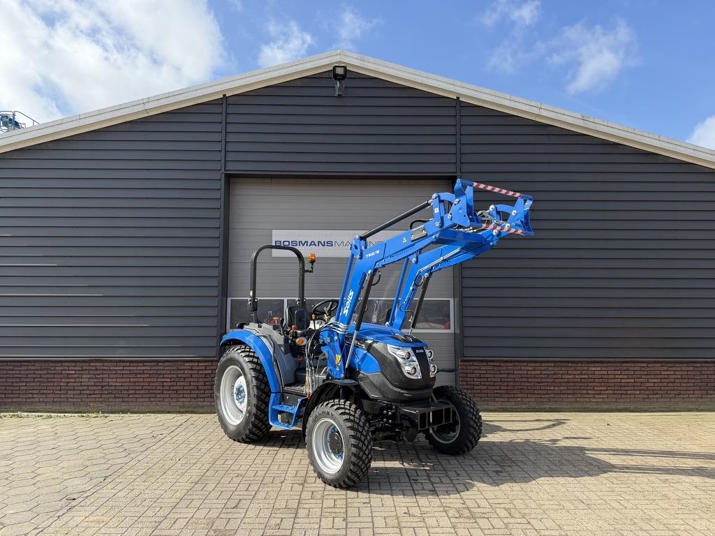 Solis 50 4WD shuttle XL tractor NIEUW met galaxybanden /