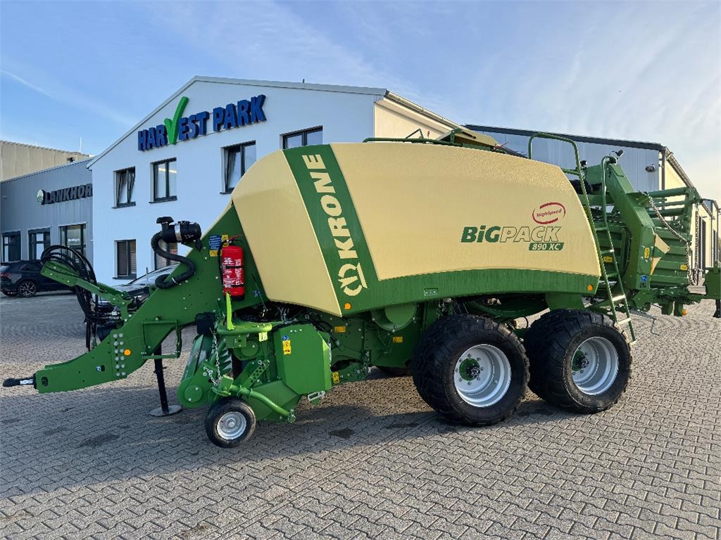 Presse à balles cubiques Krone BIG PACK 890 XC — occasion 2023