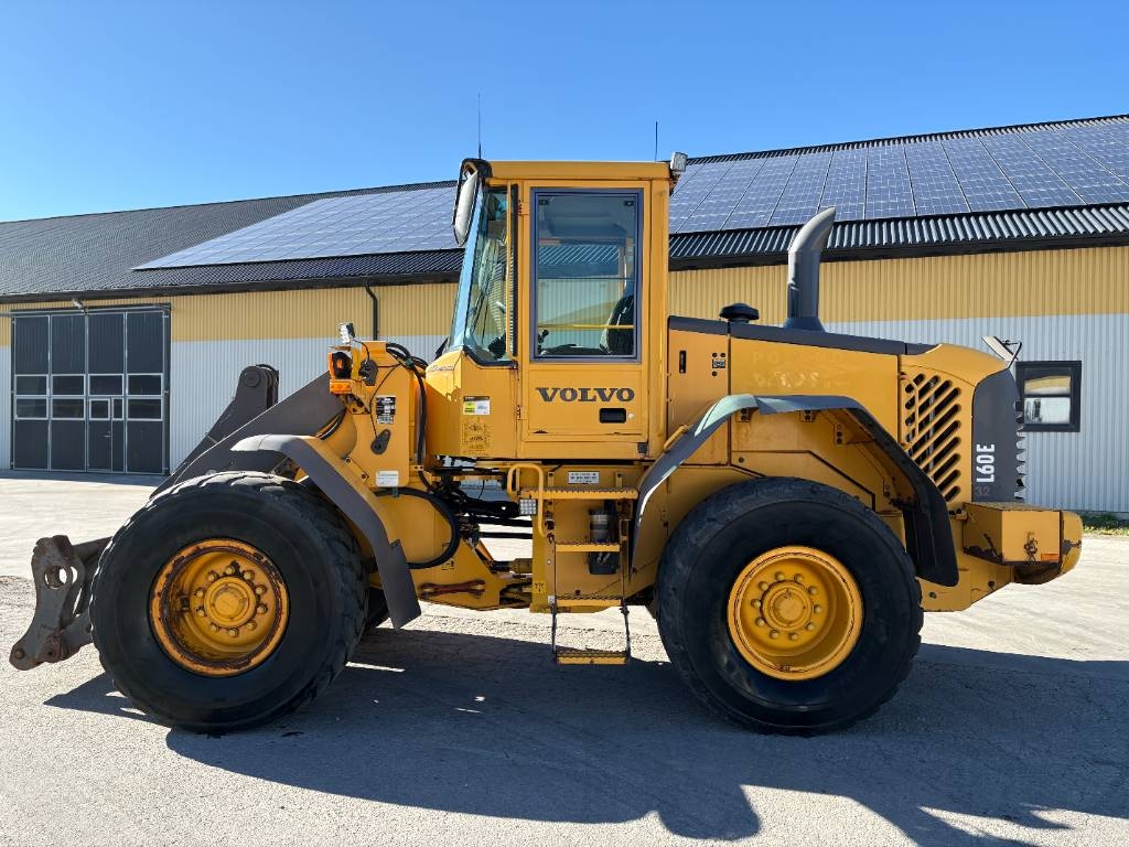 Chargeuse sur pneus Volvo L60E lastmaskin — occasion 2005, 12 000 h