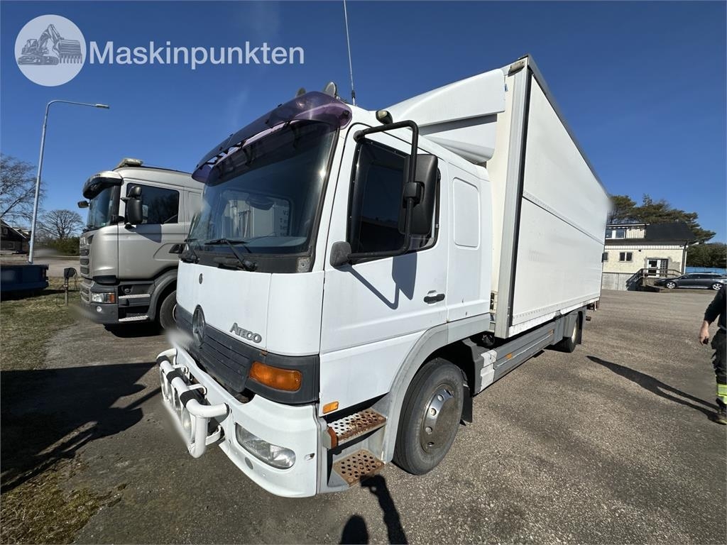 Mercedes-Benz 1223L4X2