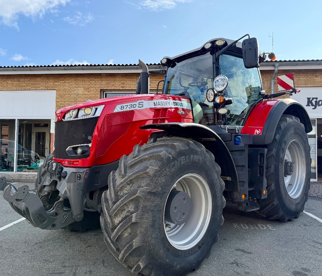 Massey Ferguson 8730S