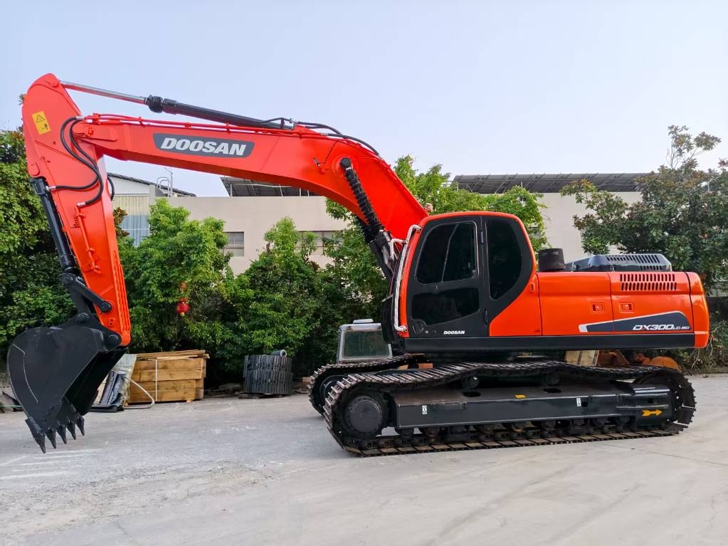 Doosan DX 300