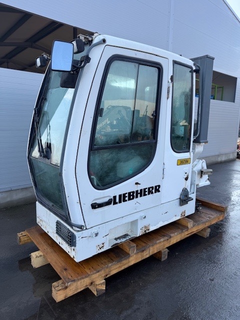 Liebherr R 944 C HD CAB LIFT DEMOLITION