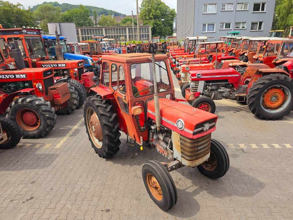 Massey Ferguson 165