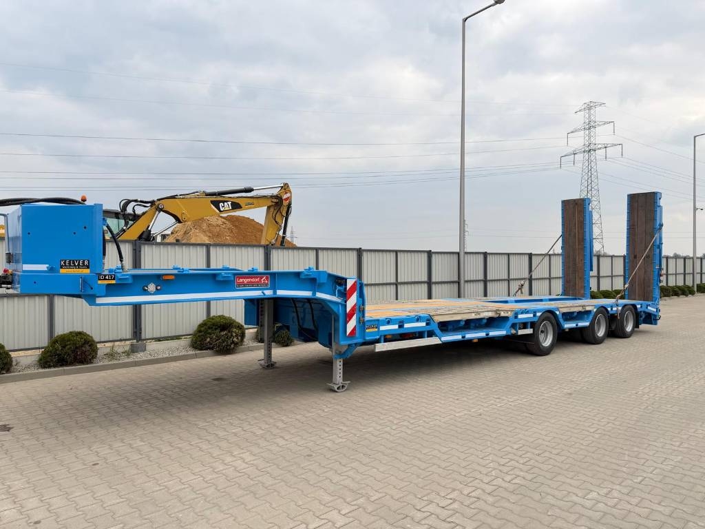Langendorf SATUE 30/39 * * 3-axle * low-bed semi-trailer *