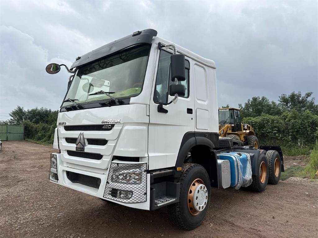 Tracteur routier Howo 420 — occasion 2024