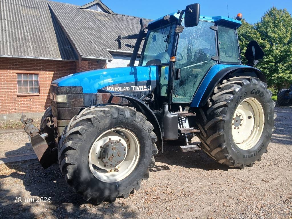 Tracteur agricole New Holland TM 150 med frontlift Range Command gearkasse — occasion 2000, 12 500 h