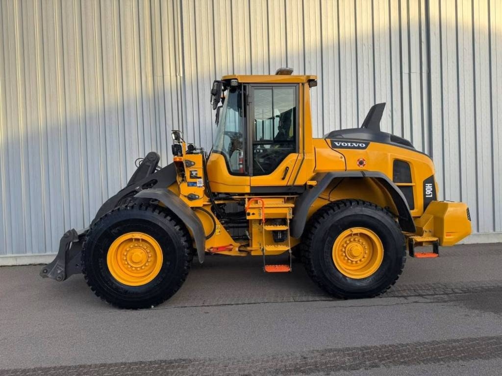 Chargeuse sur pneus Volvo L 90 H — occasion 2022, 1 400 h
