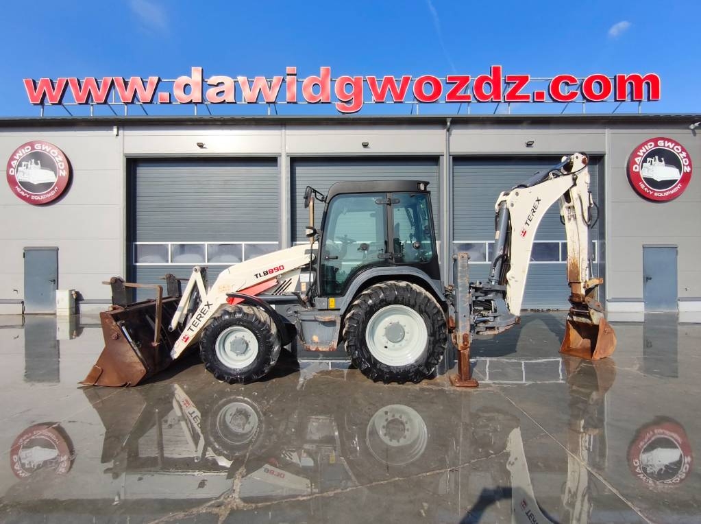 Terex TLB 890