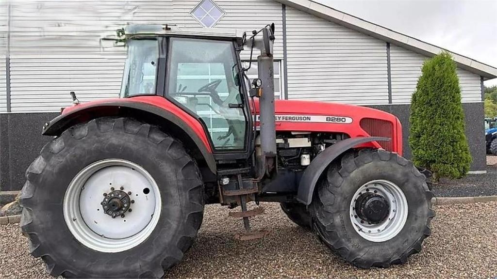 Tracteur agricole Massey Ferguson 8280 — occasion 2009, 9 268 h