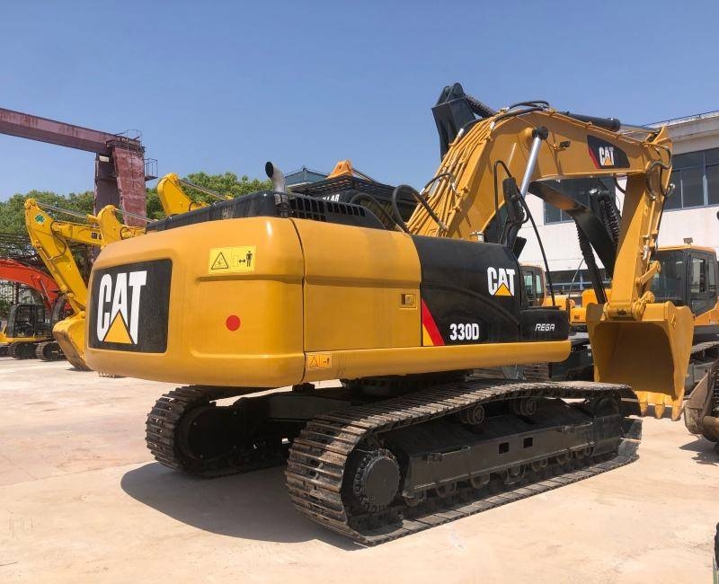 Pelle sur chenilles Caterpillar 330 — occasion 2023