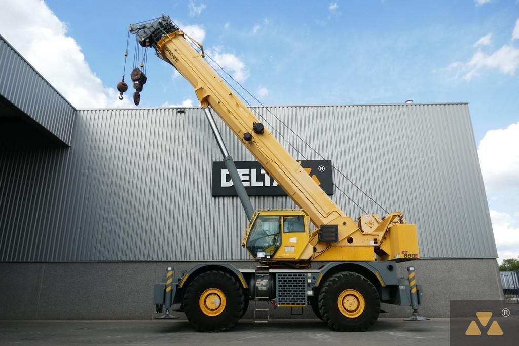 Grove RT890E