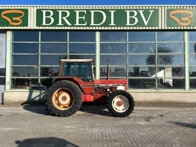 International 955 A