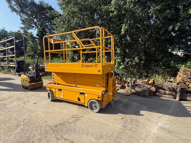 Haulotte Compact 12