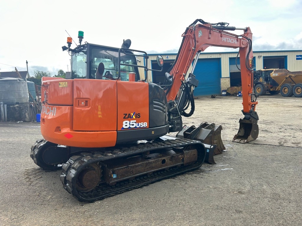 Hitachi ZX85 USBR-6